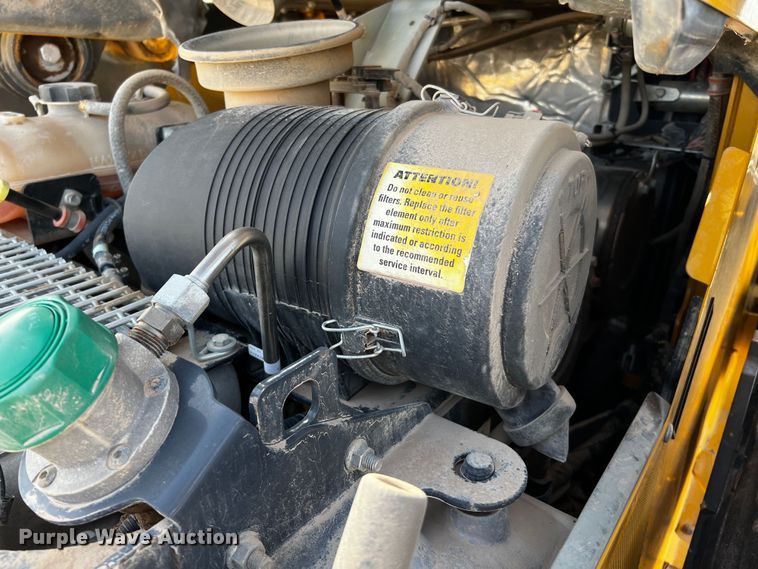 image for item DO8889 2016 John Deere 333G  tracked skid steer loader