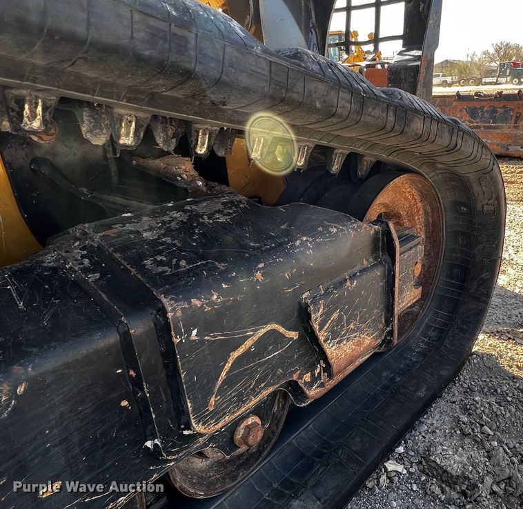 image for item DO8889 2016 John Deere 333G  tracked skid steer loader