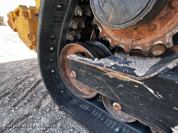 image for item DO8889 2016 John Deere 333G  tracked skid steer loader