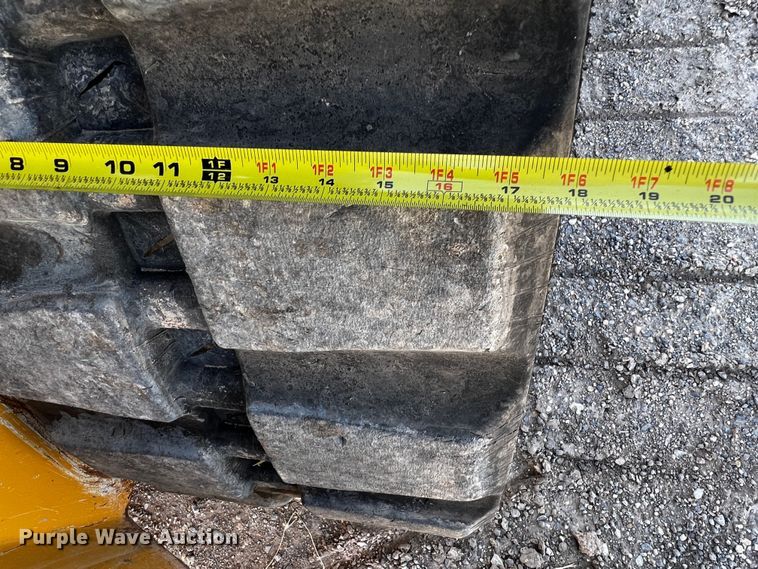 image for item DO8889 2016 John Deere 333G  tracked skid steer loader