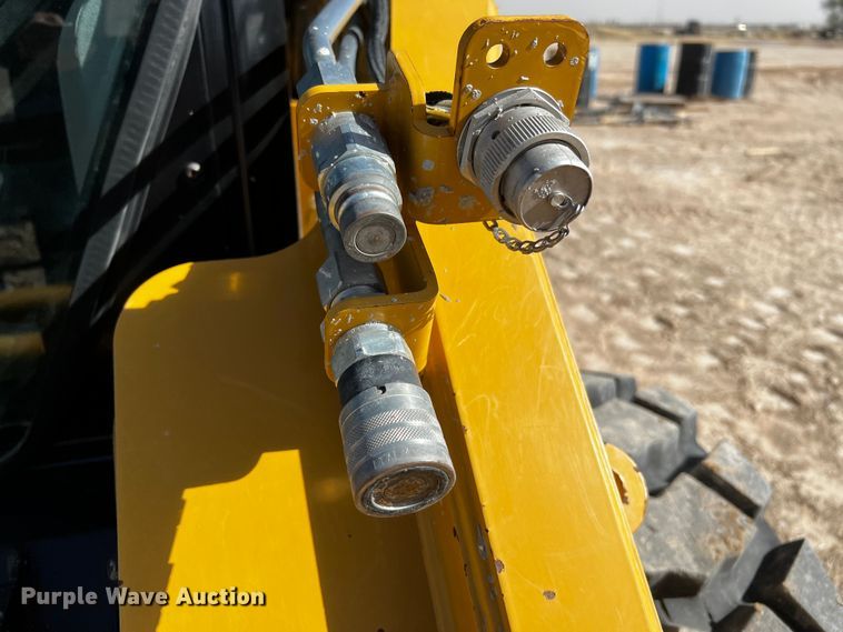 image for item DO8890 2012 Caterpillar 262C2  skid steer loader