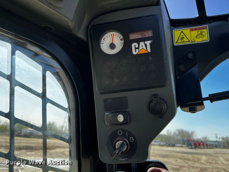 image for item DO8890 2012 Caterpillar 262C2  skid steer loader