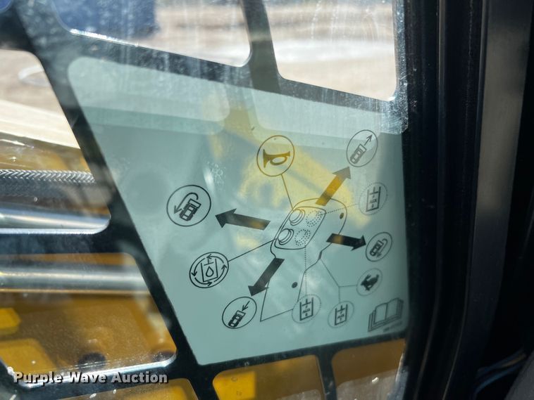 image for item DO8890 2012 Caterpillar 262C2  skid steer loader