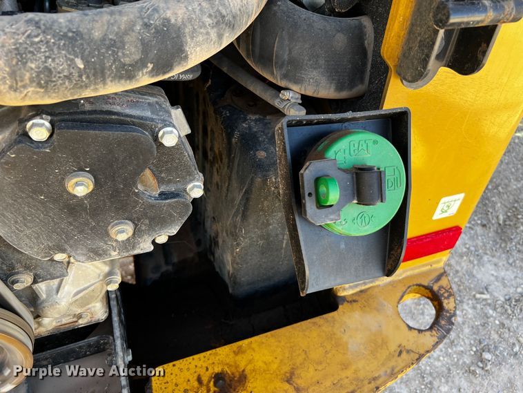 image for item DO8890 2012 Caterpillar 262C2  skid steer loader