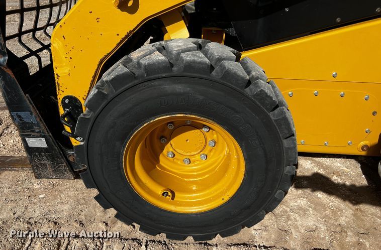image for item DO8890 2012 Caterpillar 262C2  skid steer loader