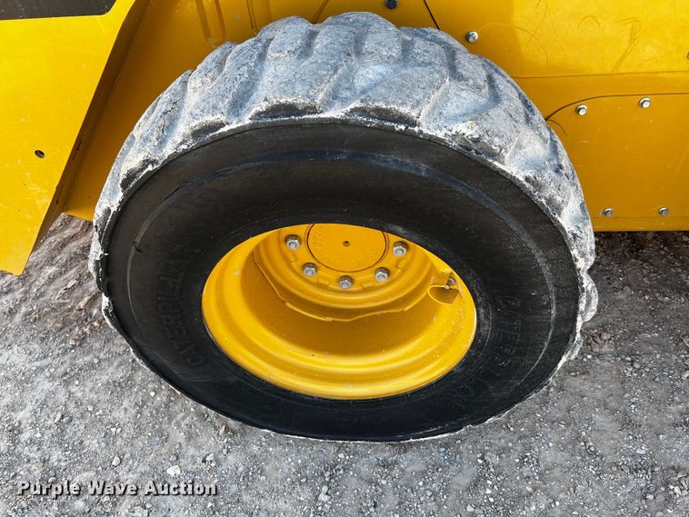 image for item DO8890 2012 Caterpillar 262C2  skid steer loader