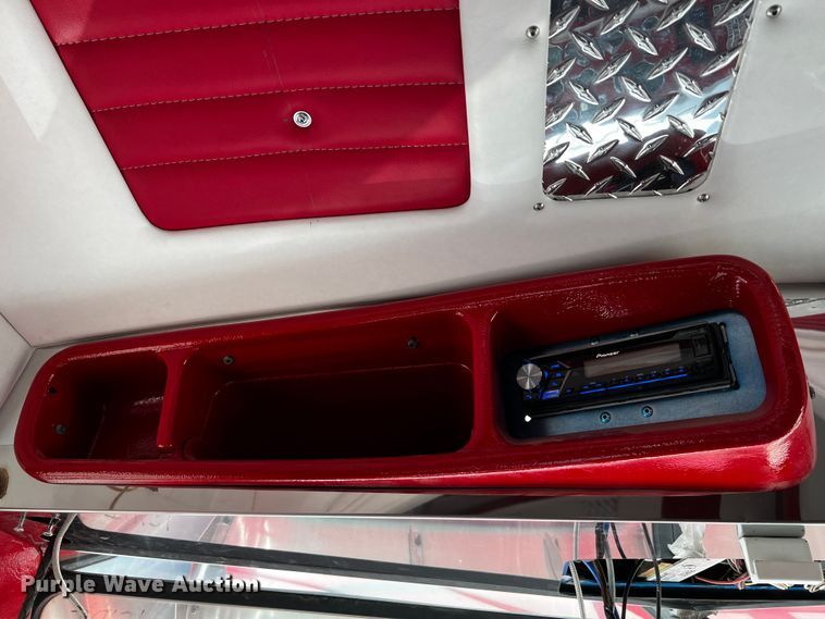 image for item DO8893 2002 Peterbilt 379  semi truck