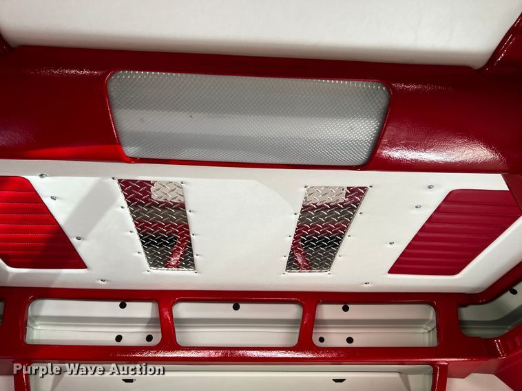 image for item DO8893 2002 Peterbilt 379  semi truck