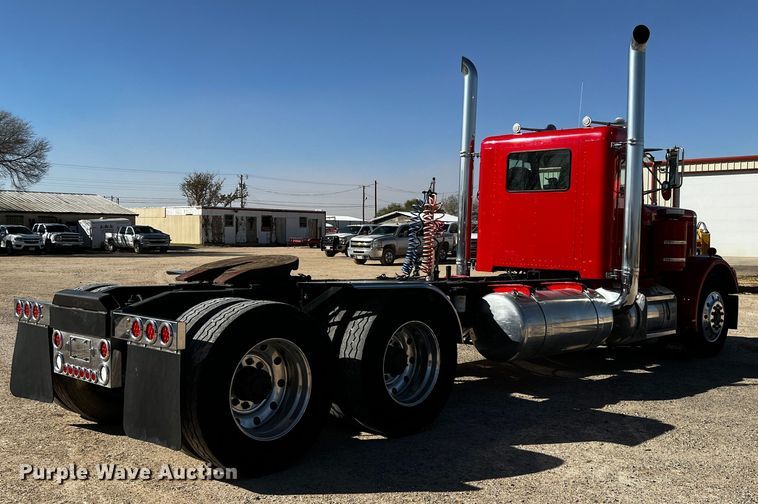 image for item DO8894 1984 Peterbilt 359  semi truck