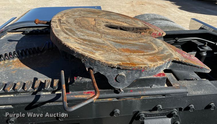 image for item DO8894 1984 Peterbilt 359  semi truck