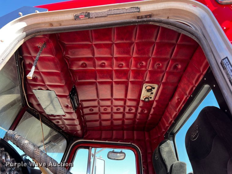 image for item DO8894 1984 Peterbilt 359  semi truck