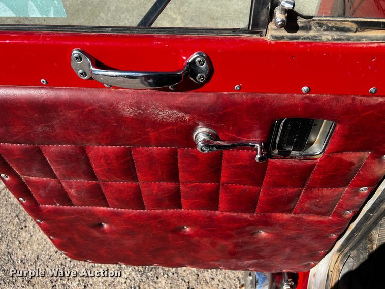 image for item DO8894 1984 Peterbilt 359  semi truck