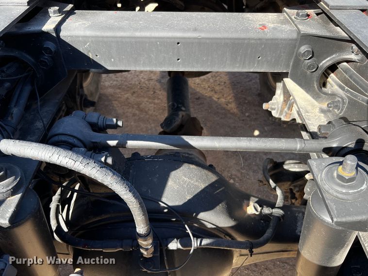 image for item DO8894 1984 Peterbilt 359  semi truck