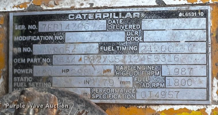 image for item DO8894 1984 Peterbilt 359  semi truck