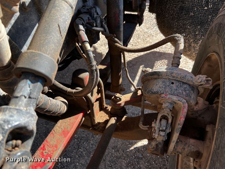 image for item DO8895 2000 Kenworth T800 semi truck