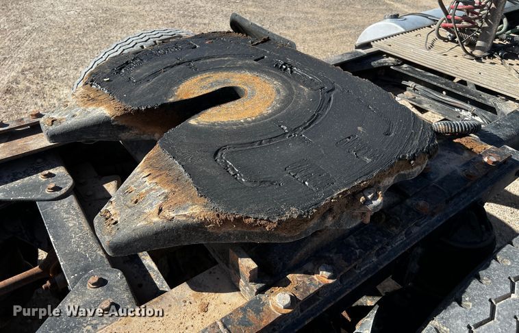 image for item DO8896 1995 Kenworth W900  semi truck