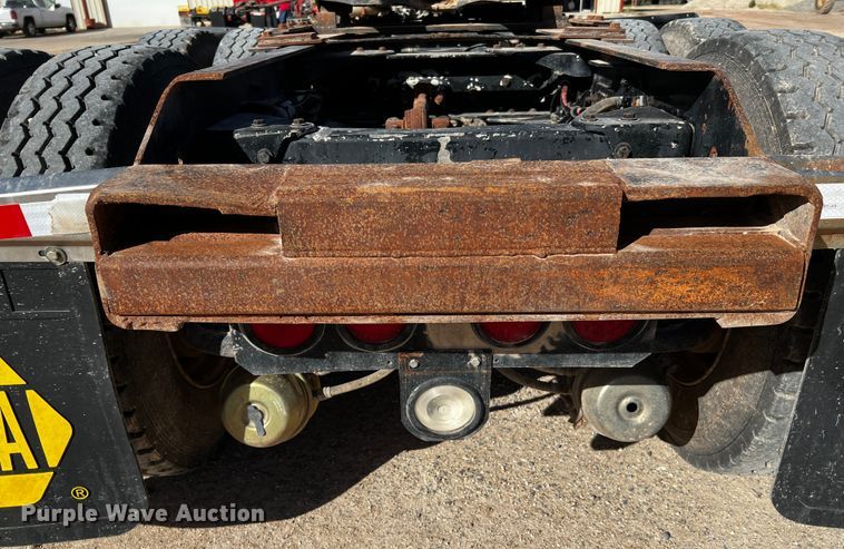 image for item DO8896 1995 Kenworth W900  semi truck