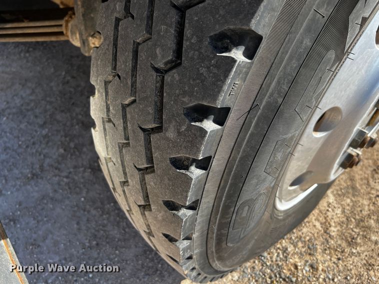 image for item DO8896 1995 Kenworth W900  semi truck