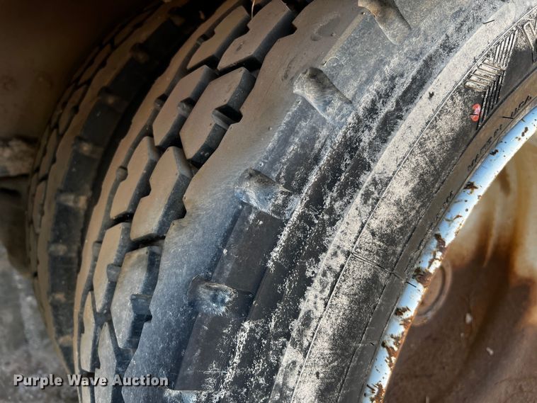 image for item DO8897 2013 Talbert  lowboy equipment trailer