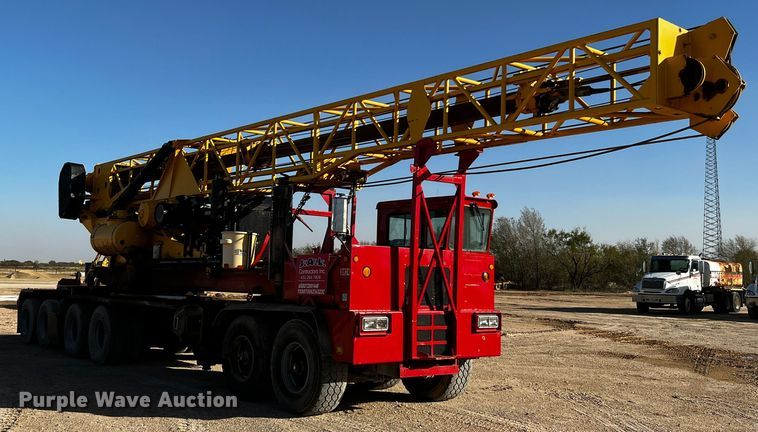 image for item DO8898 1993 HME 880-DOH drilling rig truck