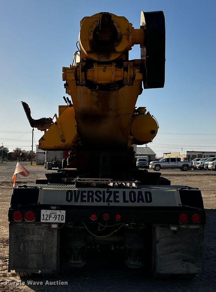 image for item DO8898 1993 HME 880-DOH drilling rig truck