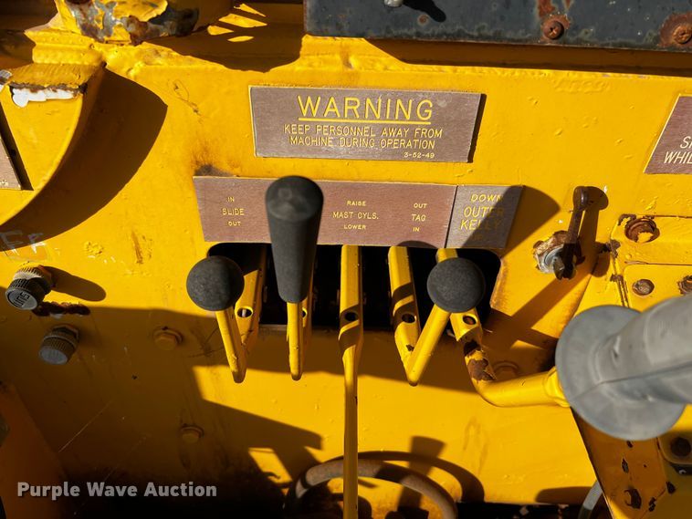 image for item DO8898 1993 HME 880-DOH drilling rig truck