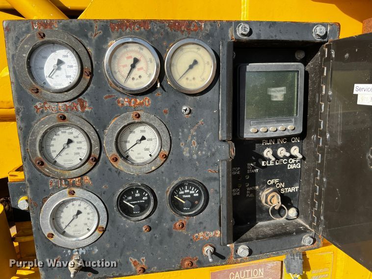 image for item DO8898 1993 HME 880-DOH drilling rig truck