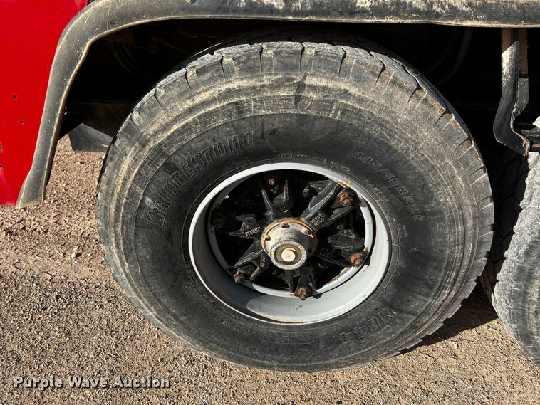 image for item DO8898 1993 HME 880-DOH drilling rig truck