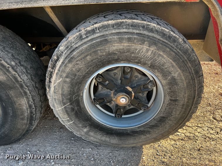 image for item DO8898 1993 HME 880-DOH drilling rig truck