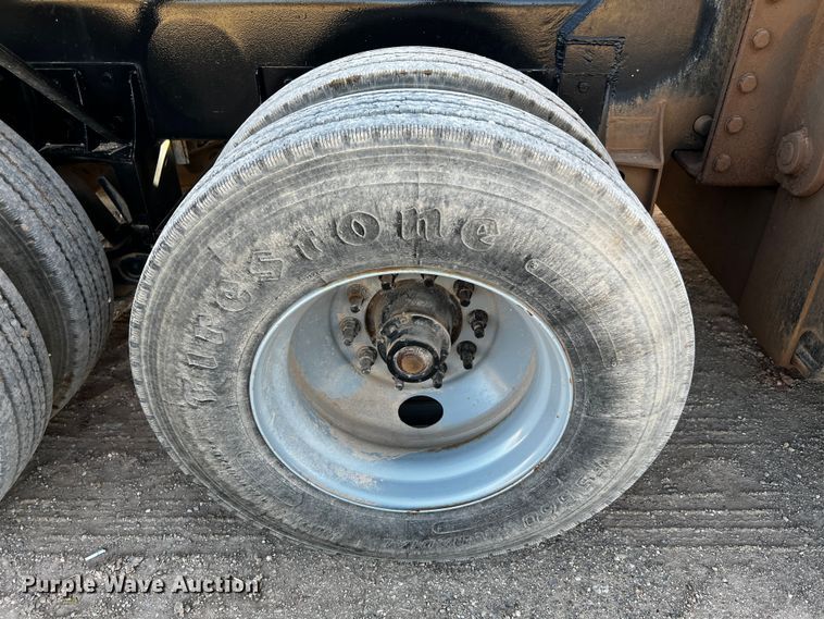 image for item DO8898 1993 HME 880-DOH drilling rig truck