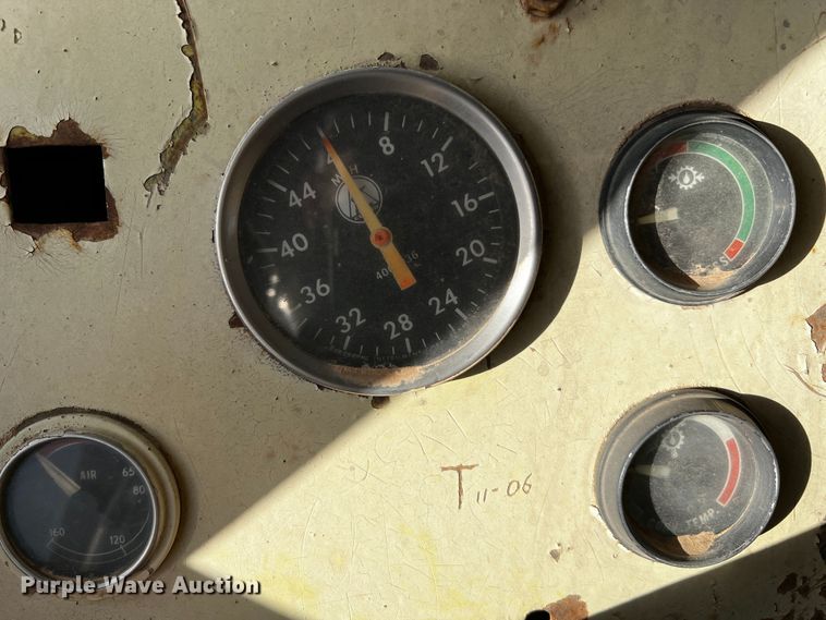 image for item DO8899 Euclid 215FD  haul truck