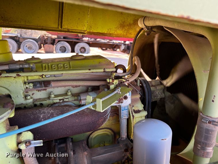 image for item DO8899 Euclid 215FD  haul truck