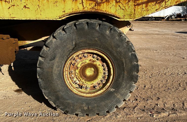 image for item DO8899 Euclid 215FD  haul truck