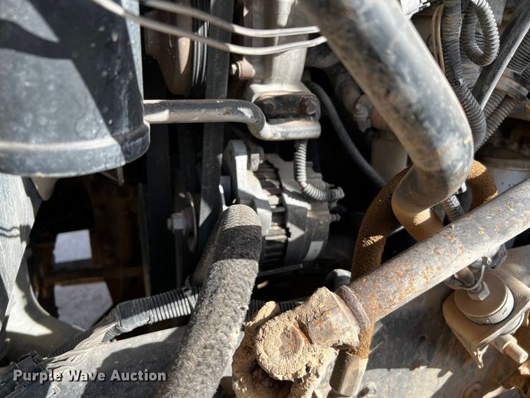 image for item DO8901 2004 Mack CH613  dump truck