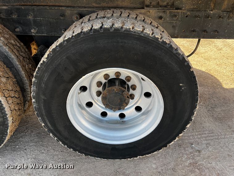 image for item DO8901 2004 Mack CH613  dump truck