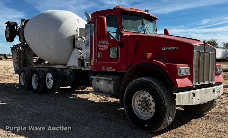 image for item DO8904 2001 Kenworth  ready mix truck