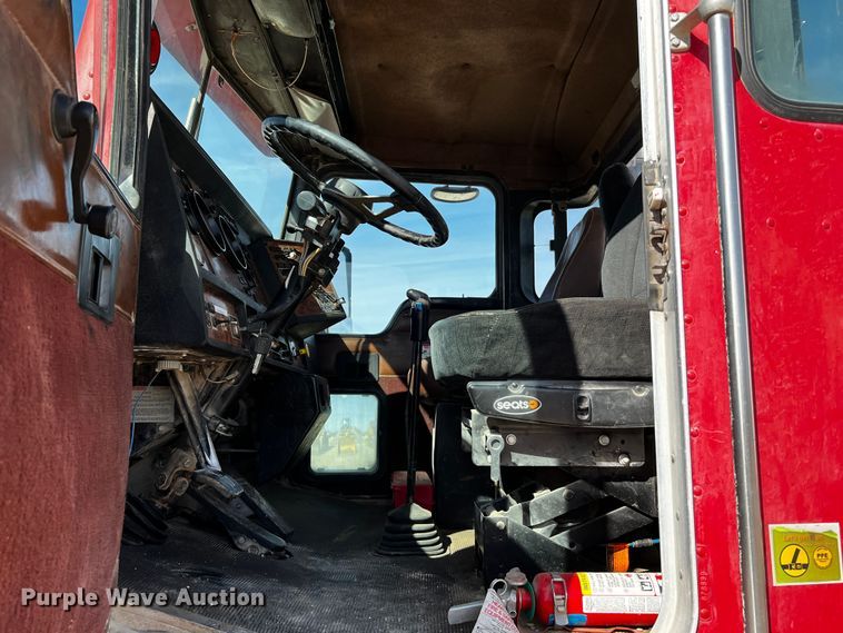 image for item DO8904 2001 Kenworth  ready mix truck