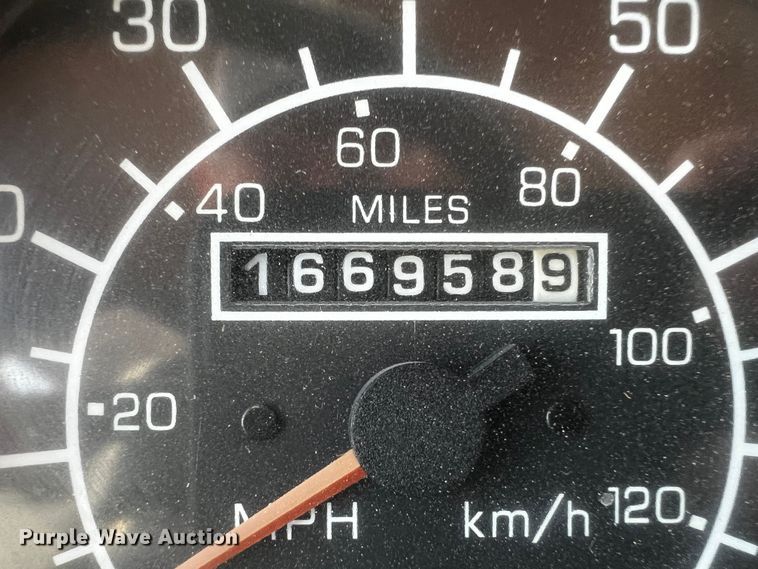 image for item DO8904 2001 Kenworth  ready mix truck