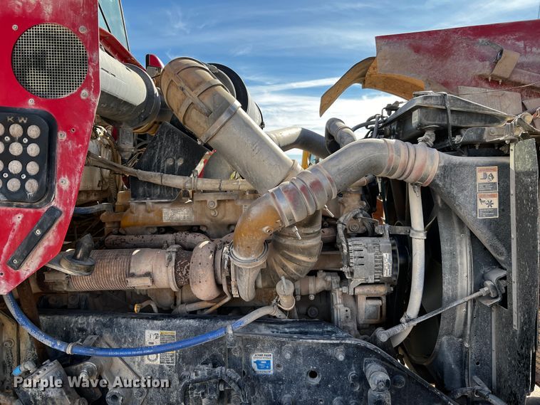 image for item DO8904 2001 Kenworth  ready mix truck