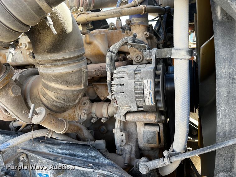 image for item DO8904 2001 Kenworth  ready mix truck