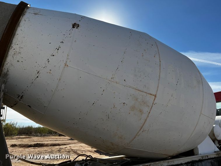 image for item DO8904 2001 Kenworth  ready mix truck