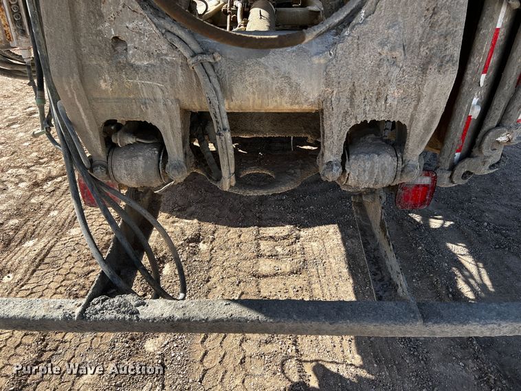 image for item DO8904 2001 Kenworth  ready mix truck