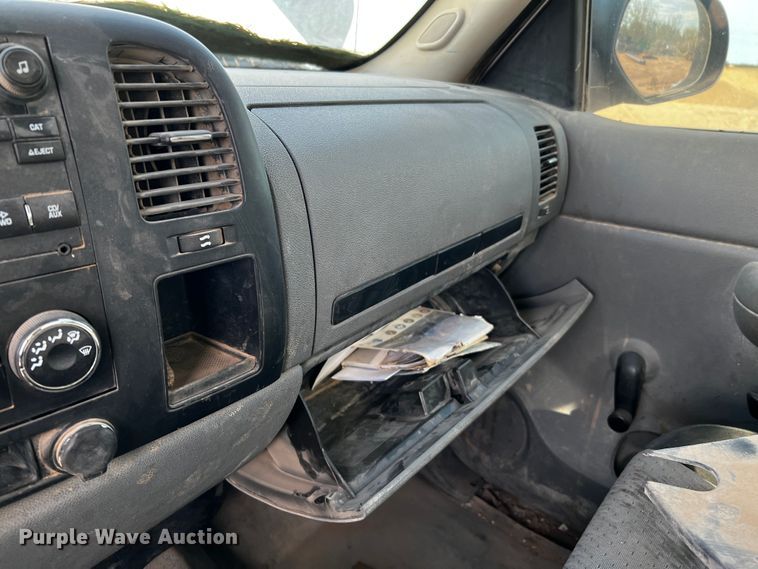 image for item DO8905 2009 Chevrolet Silverado 1500  Ext. Cab pickup truck