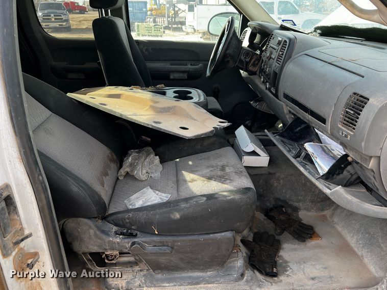 image for item DO8905 2009 Chevrolet Silverado 1500  Ext. Cab pickup truck