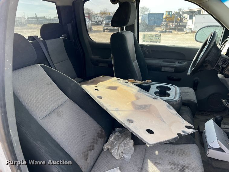 image for item DO8905 2009 Chevrolet Silverado 1500  Ext. Cab pickup truck