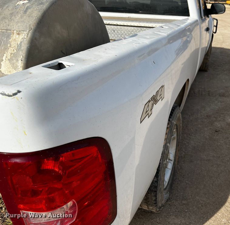 image for item DO8905 2009 Chevrolet Silverado 1500  Ext. Cab pickup truck