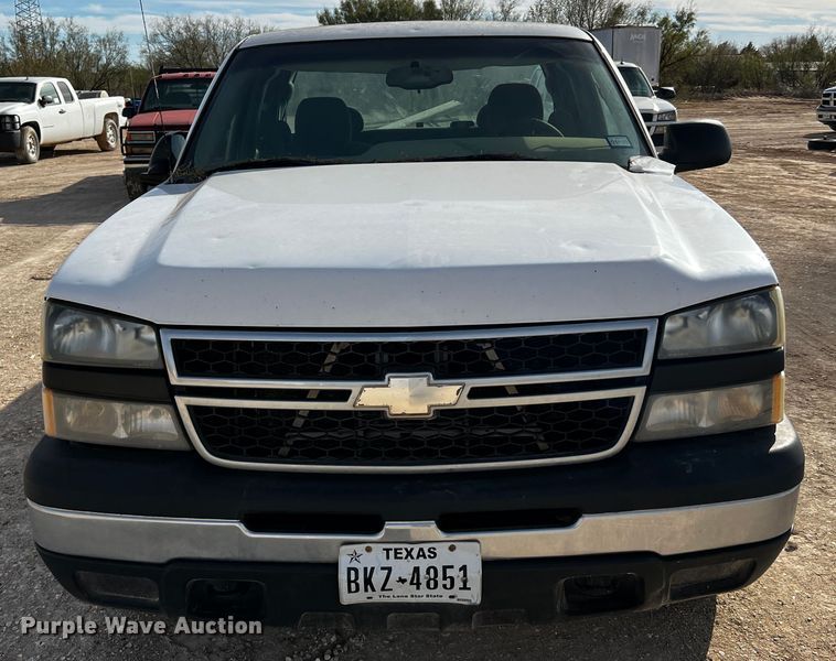 image for item DO8906 2007 Chevrolet Silverado 1500  Ext. Cab pickup truck