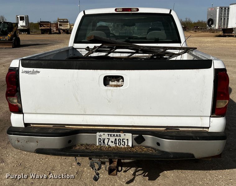 image for item DO8906 2007 Chevrolet Silverado 1500  Ext. Cab pickup truck
