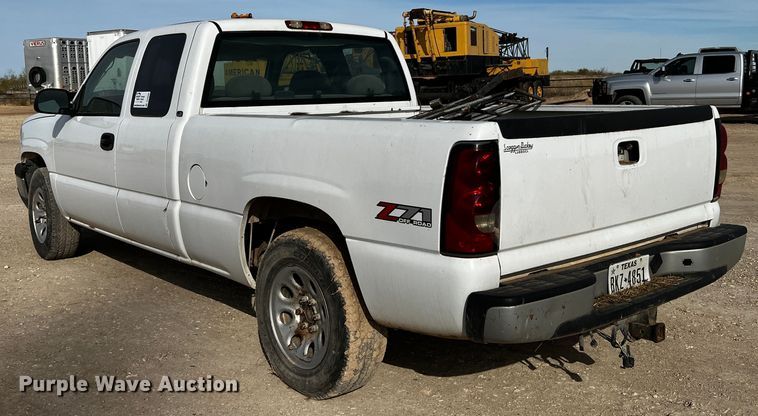 image for item DO8906 2007 Chevrolet Silverado 1500  Ext. Cab pickup truck
