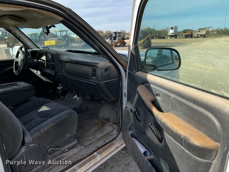 image for item DO8906 2007 Chevrolet Silverado 1500  Ext. Cab pickup truck